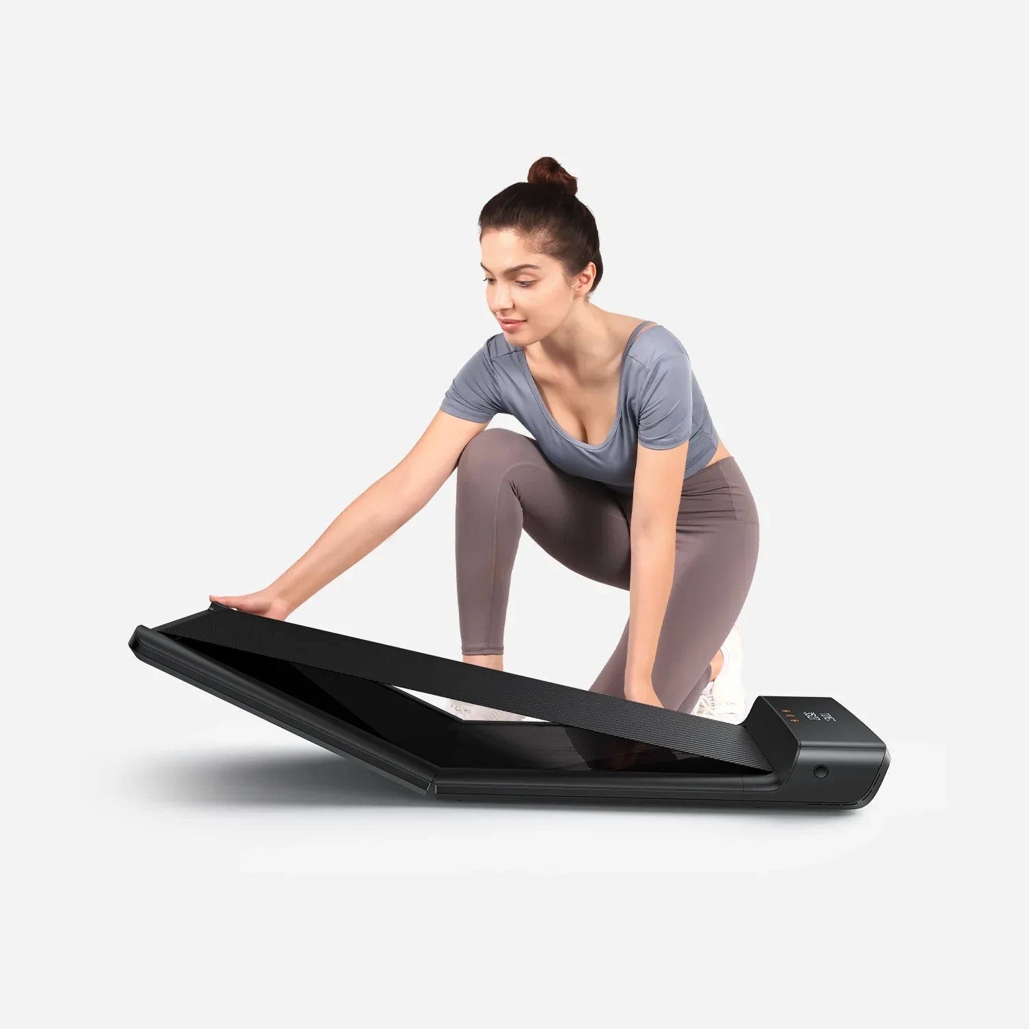 Складная беговая дорожка WalkingPad A1 Pro для размещения под столом